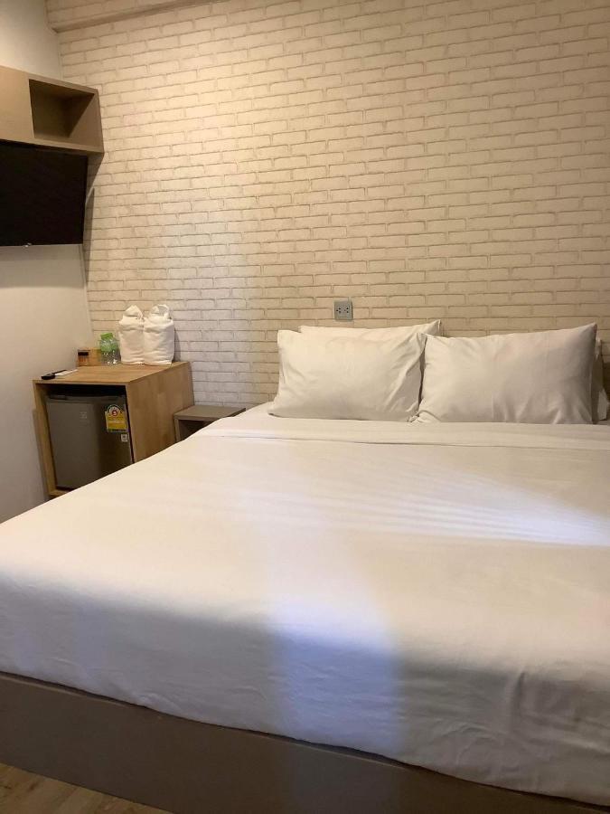 Cr.Hotel Makkasan エクステリア 写真